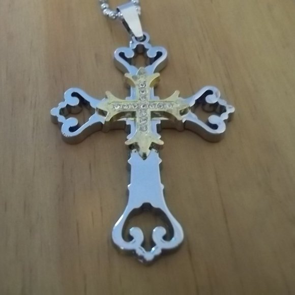 *5/35*  New Fancy Stainless Steel Rhinestone Cross Necklace - Picture 1 of 4